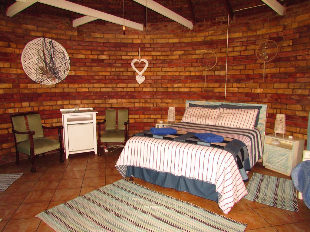 Imka Trinity Retreat Hotel Stormsrivier Kamer foto